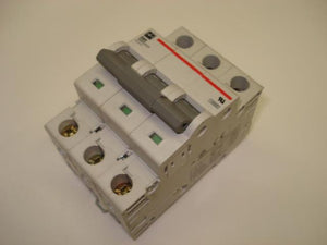 Cutler Hammer D25 WMS3D25 3 Pole 25A Circuit Breaker NSNP