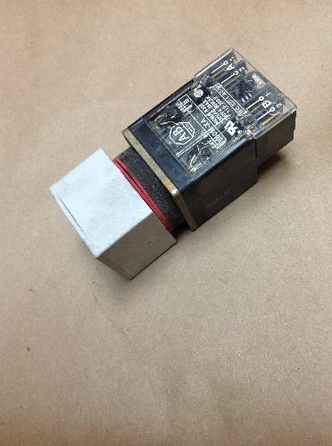 Allen Bradley 800MS-DA24 Ser:A 24V Red / Green Split Pushbutton USNP (B17)