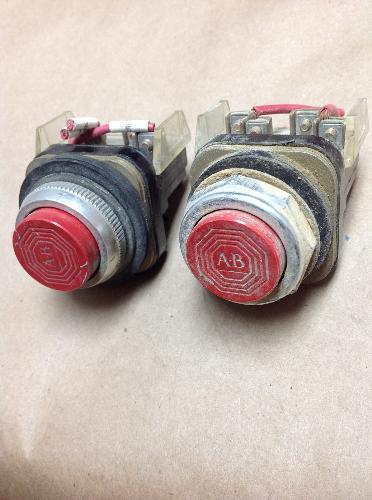 Allen Bradley Lot Of 2 800T-B6 Red Extended Head Pushbuttons USNP (B85)