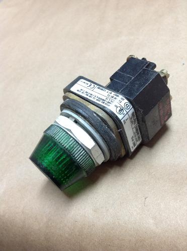 Allen Bradley 800T-P16 Ser:T Green Pushbutton Indicator Light 120VAC USNP (B74)