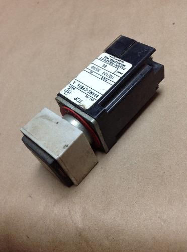 Allen Bradley 800MS-CPB16 Ser:A 120V Square Pushbutton Switch USNP (B57)