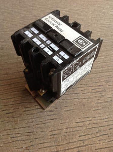 Cutler Hammer AR420AR 600V 10 AMP 120VAC Coil Industrial Control Relay
