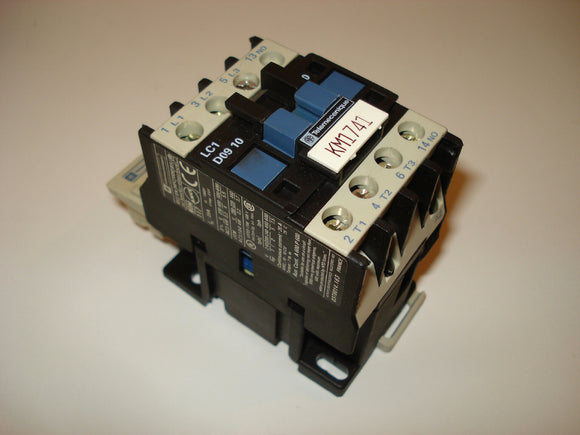 Telemecanique LC1 D09 10 110V Motor Starter Contactor & LA4 DA 2G Suppressor