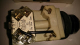 Square D CLASS 9001 TYPE KT1 120V Push TO Test Pilot Light Pushbutton Green LENS