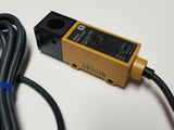 Omron E3S-5LE41 Photoelectric Switch Sensor 12-24VDC EMITTER / SENDER
