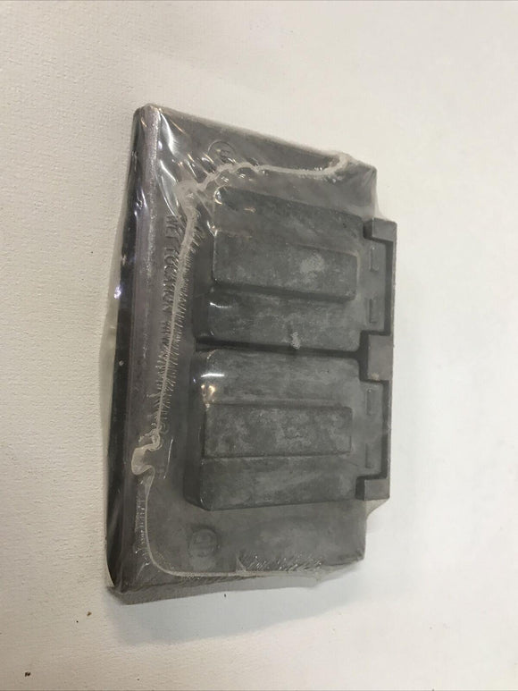 Eaton Cooper Crouse-Hinds TP7206 One Gang Cover, Horizontal Duplex