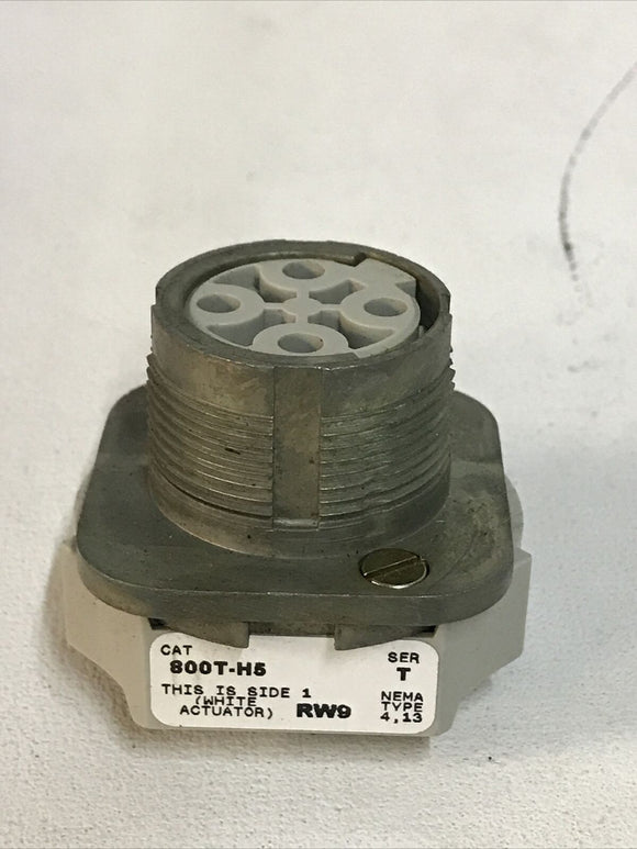 Allen-Bradley Selector Switch 800T-H5D1 Type 4/13 Series T
