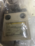 Omron D4C-1220 Limit Switch