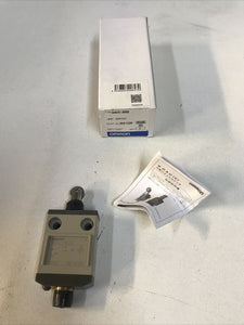 OMRON D4CC-3032 D4CC3032 Limit Switch 1A 30V