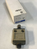 OMRON D4CC-3032 D4CC3032 Limit Switch 1A 30V