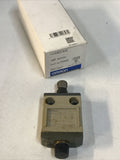OMRON D4CC-3032 D4CC3032 Limit Switch 1A 30V