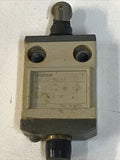 OMRON D4CC-3032 D4CC3032 Limit Switch 1A 30V