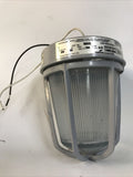Cooper Crouse-Hinds VXH15 Light Fixture Vaporgard Industrial Light