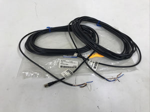 *Lot Of 2* Omron XS3F-M421-405-A Cable Sensor Connector 5M 4POS.