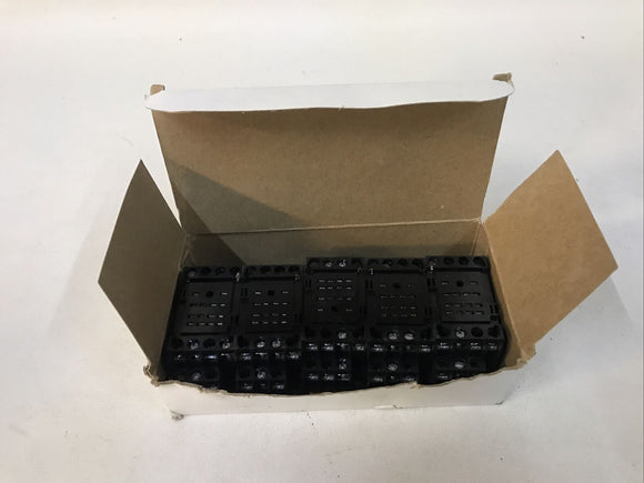 *BOX OF 5* Cutler-Hammer D2PA4 Max 5A 250V