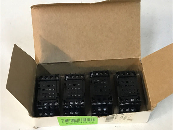 *BOX OF 4* Cutler-Hammer D2PA4 Max 5A 250V