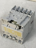 GE MC1A301ATJ Contactor Industrial Controls 460V 5HP / 120V Coil  *CRACKED CASE*