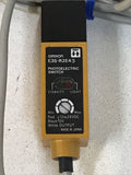 Omron E3S-R2E43 12-24 VDC Photoelectric Switch