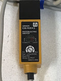 Omron E3S-R2E43 12-24 VDC Photoelectric Switch